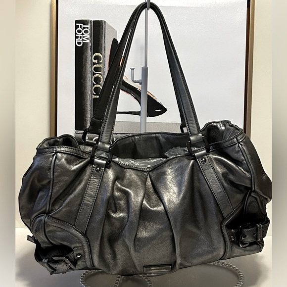 Burberry Silver Metallic Leather Should Bag Tote - Picture 13 of 15